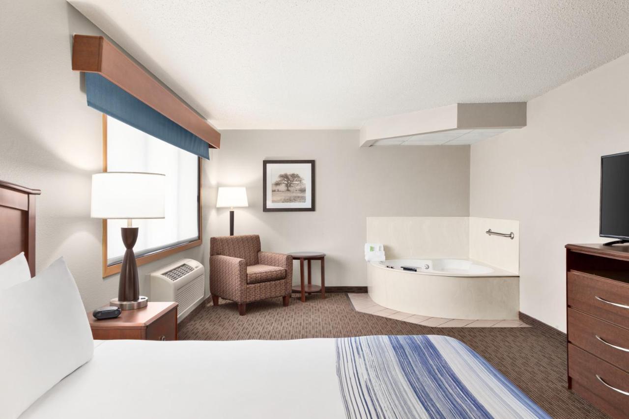 Americinn By Wyndham Sauk Centre Rum bild